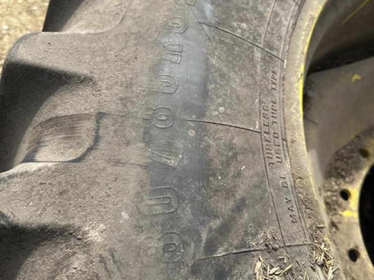 john-deere-8320-image-6