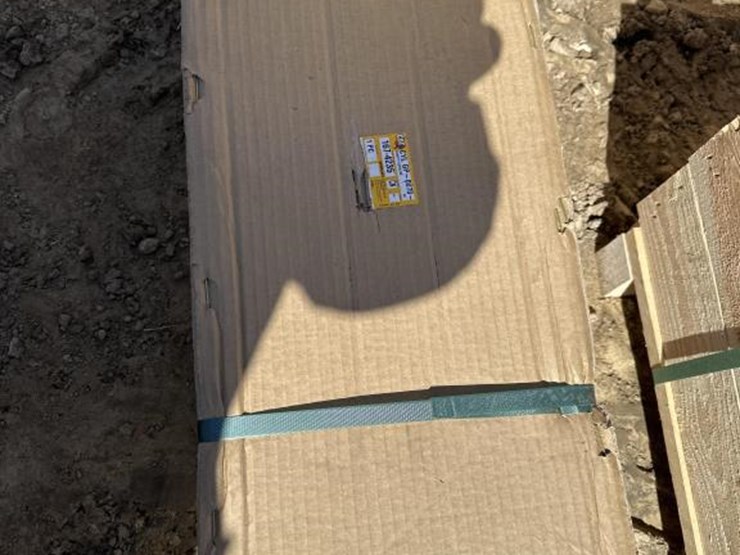 caterpillar-428c-image-1