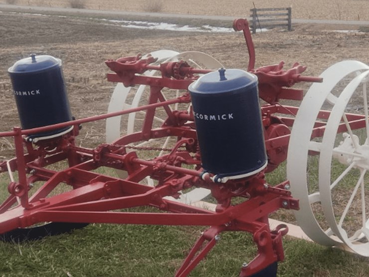 international-241-image-3