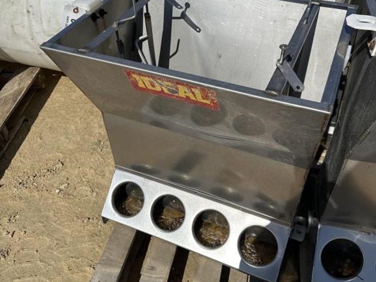 #21-•-hog-feeder-image-1