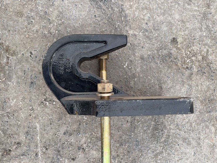 cat-3-quick-hitch-top-hook-image-3