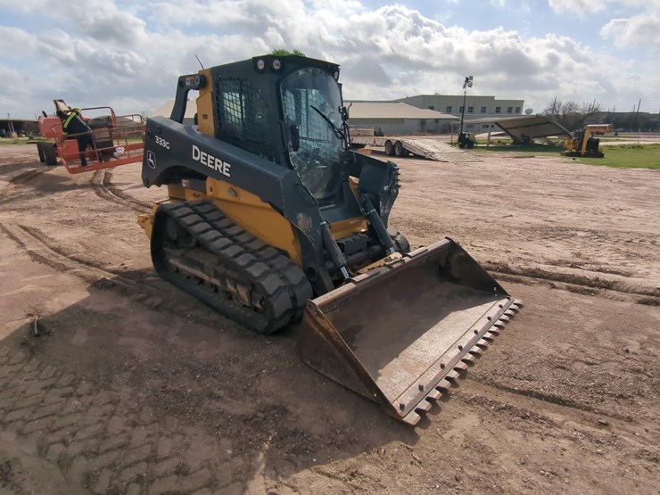 2016-deere-333g-image-3