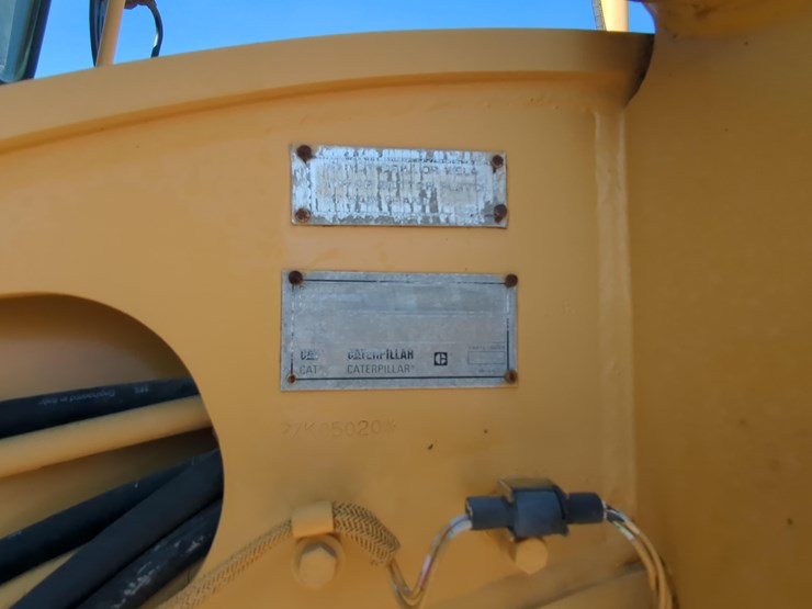 caterpillar-140h-image-11