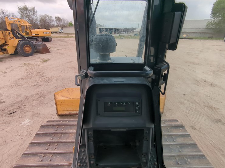 2023-deere-650k-lgp-image-20