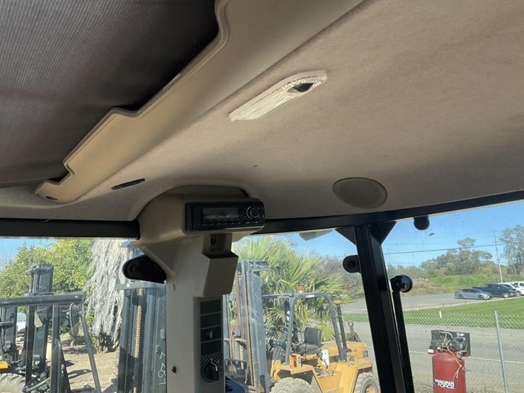 case-ih-farmall-140a-image-24