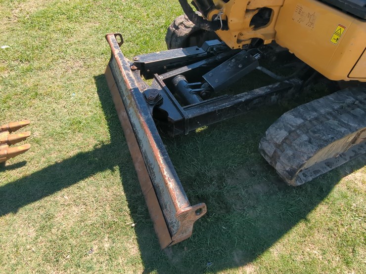 2021-caterpillar-303-image-7