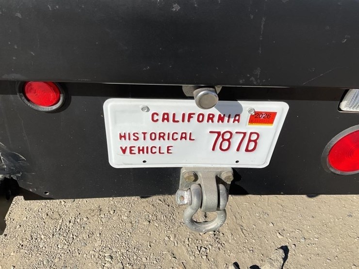 1953-dodge-power-wagon-image-8