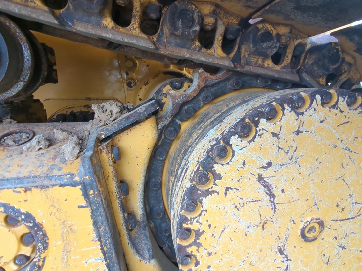 2022-deere-750l-lgp-image-13