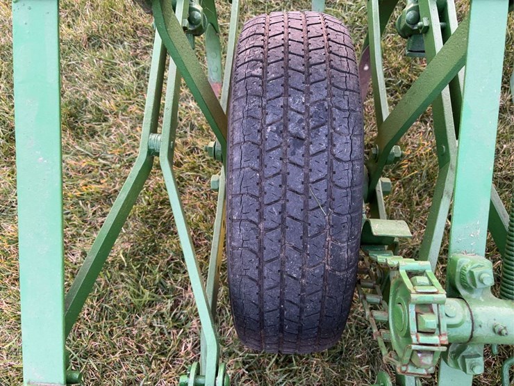 john-deere-van-brunt-cca-field-cultivator-image-20