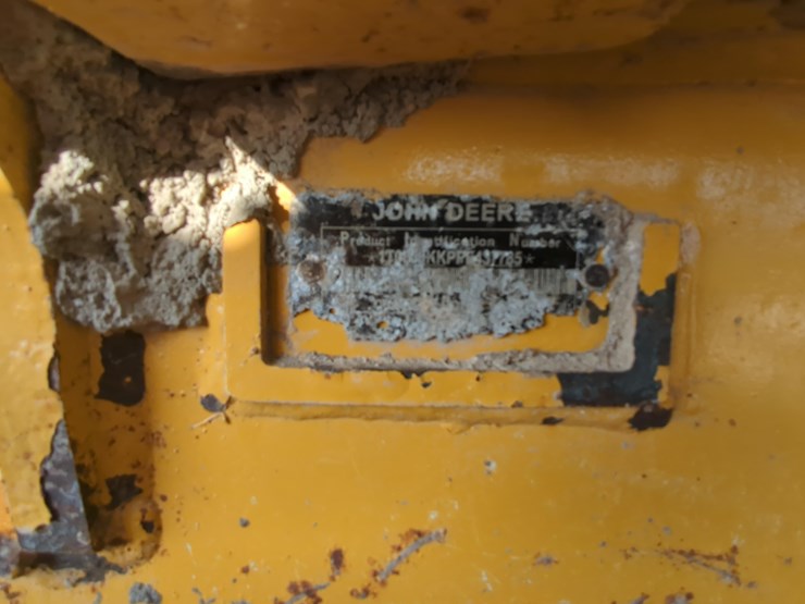 2023-deere-650k-lgp-image-7