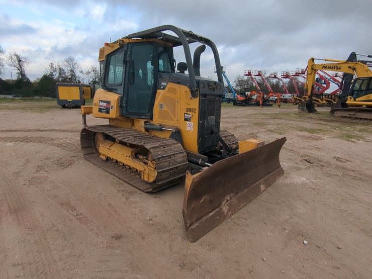 2023-deere-650k-lgp-image-3