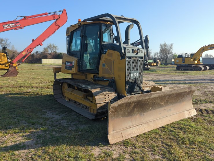 2023-deere-650k-lgp-image-3