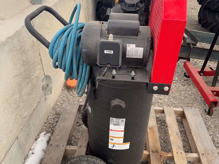 north-star-2hp-20-gallon-vertical-air-compressor-image-2