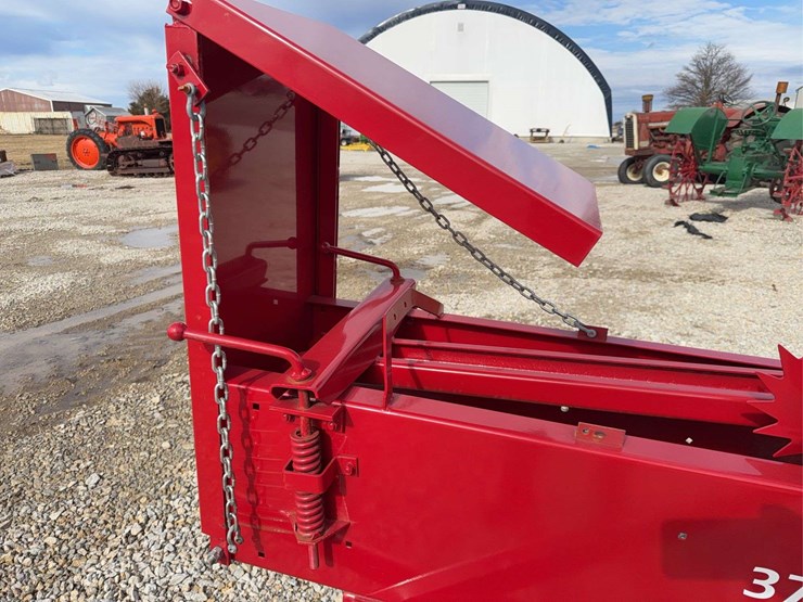 international-baler-image-21