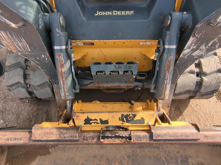 2016-deere-333g-image-10