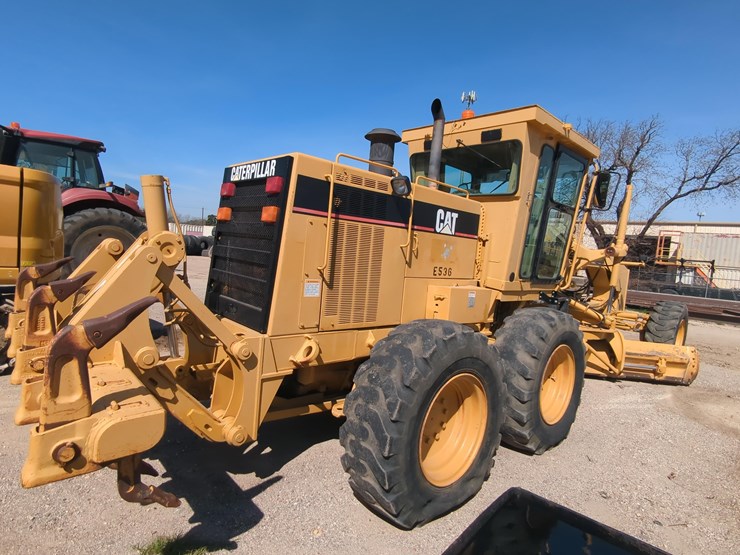 caterpillar-140h-image-2