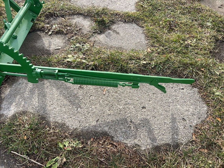 partial-john-deere-one-row-mounted-cultivator-image-12