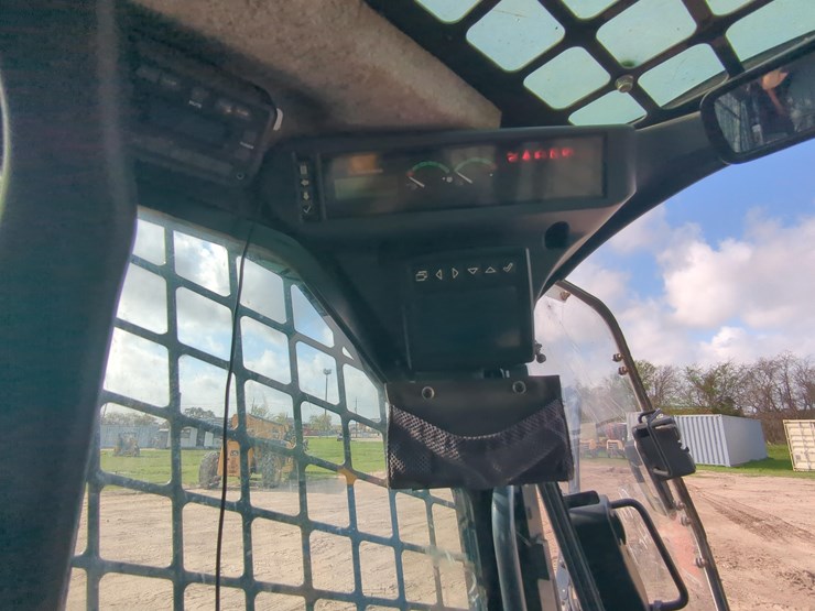 2016-deere-333g-image-15