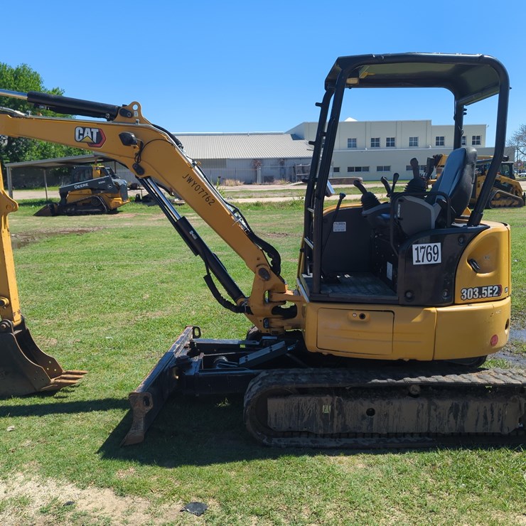 2021 CATERPILLAR 303