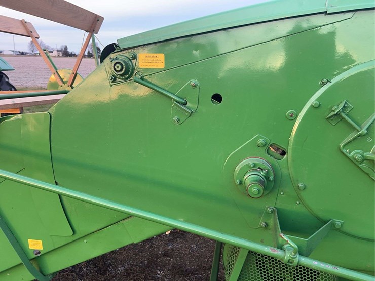 john-deere-no.-12a-pull-type-combine-image-56