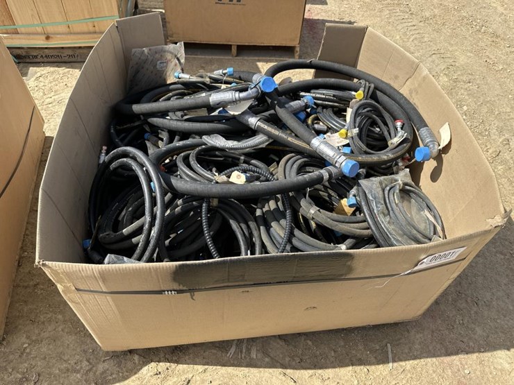 #1-•-new-assorted-hydraulic-hoses-image-1