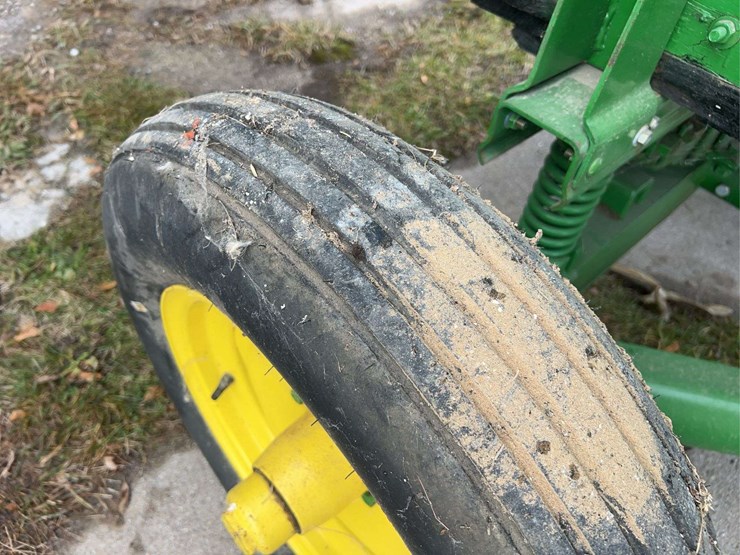 john-deere-flare-box-and-running-gear-image-24