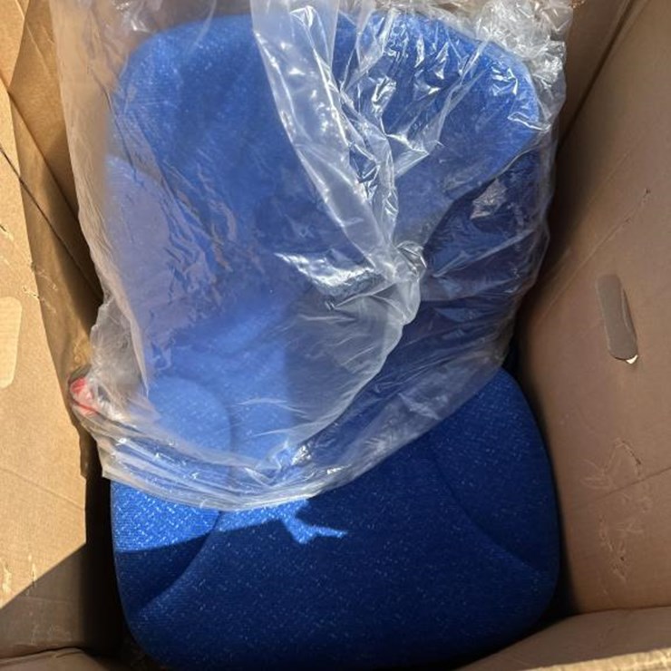 #14 • NEW SEARS EQUIPMENT SEAT - BLUE