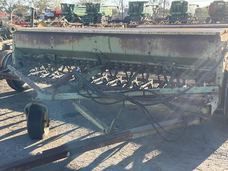 john-deere-8300-image-5