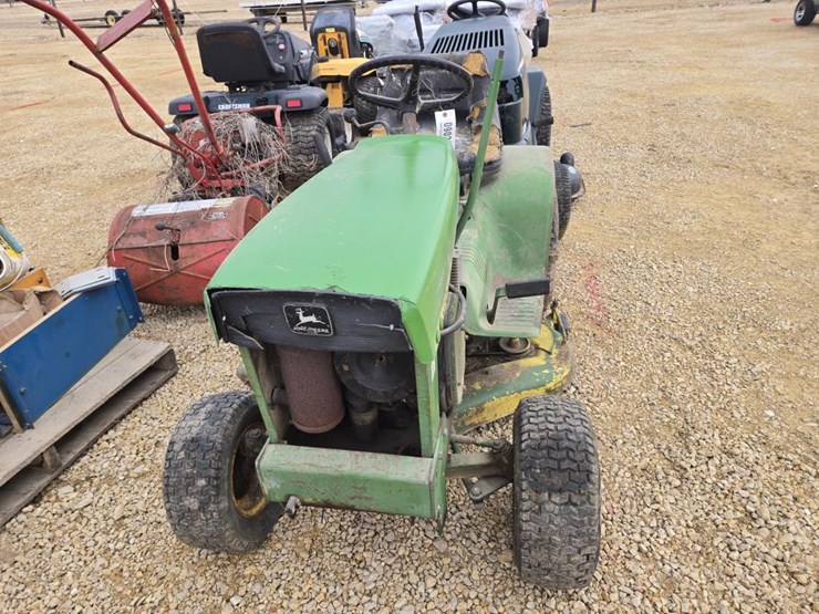 john-deere-110-image-2