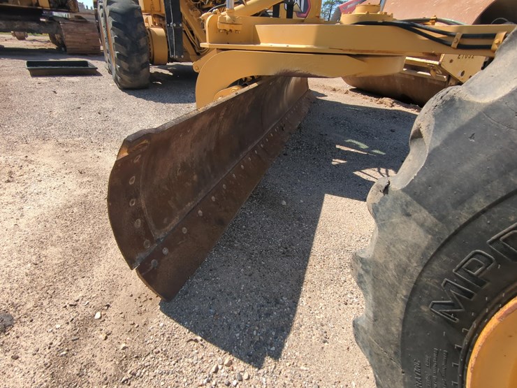 caterpillar-140h-image-6