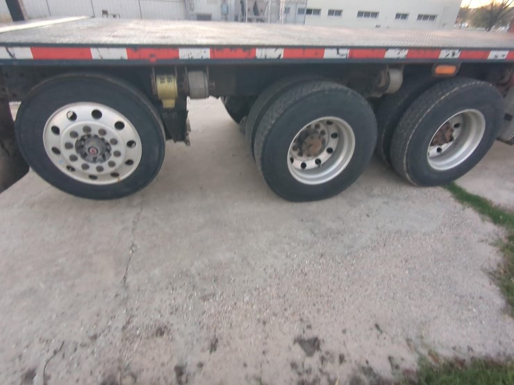 2015-kenworth-t880-image-7