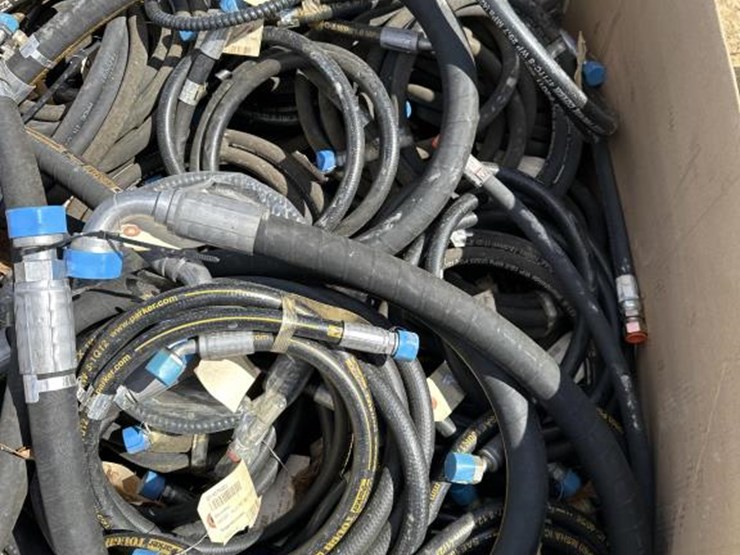 #1-•-new-assorted-hydraulic-hoses-image-5