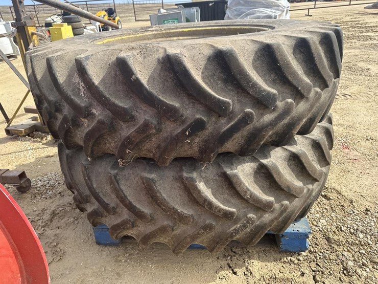 john-deere-8320-image-2