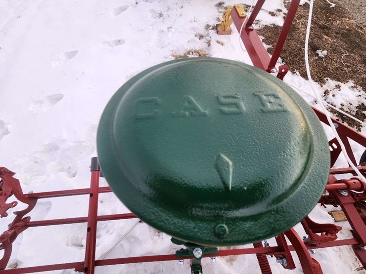 case-two-row-corn-planter-image-10