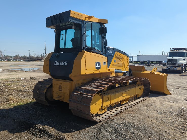 2020-deere-750l-lgp-image-4