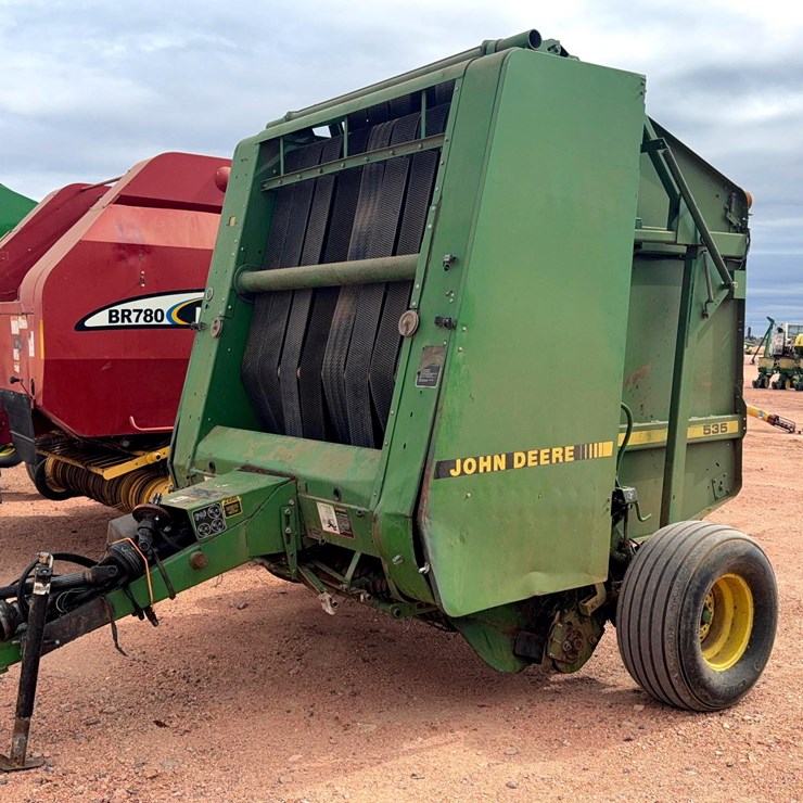 JOHN DEERE 535