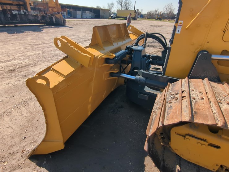 2020-deere-750l-lgp-image-6