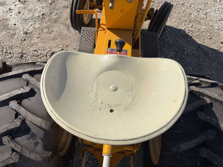 cub-cadet-100-image-31