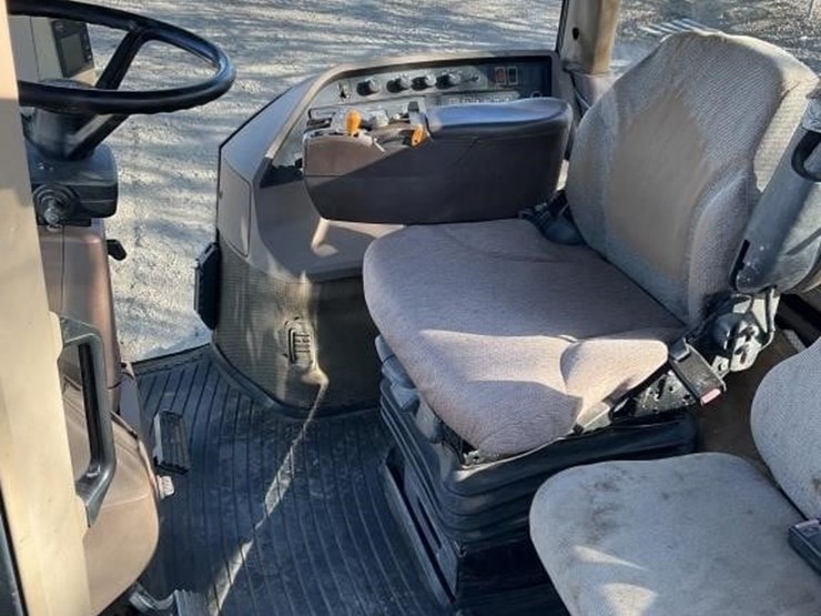 john-deere-8420t-image-22