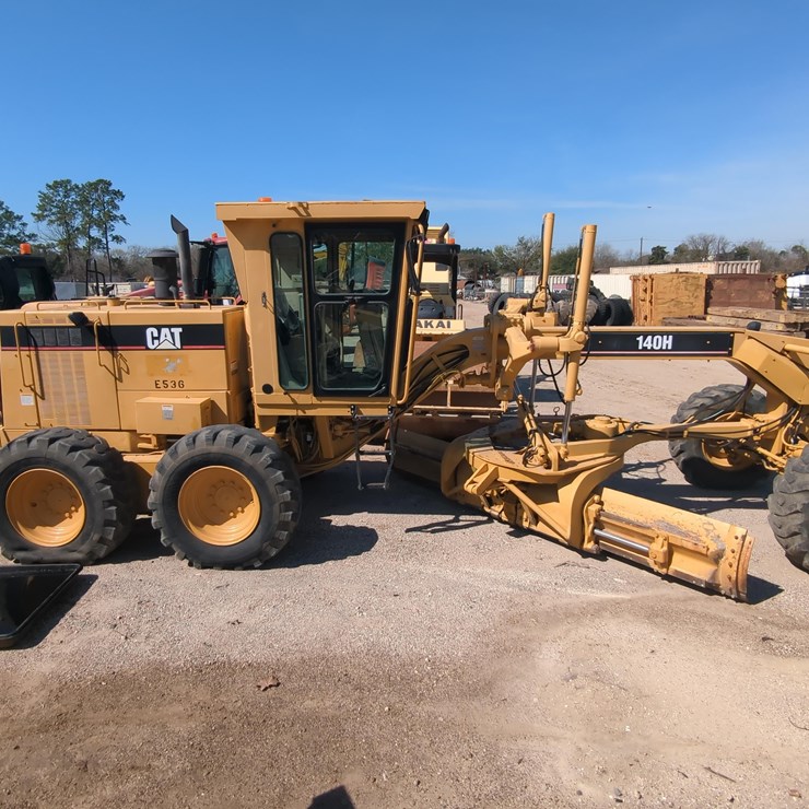 CATERPILLAR 140H