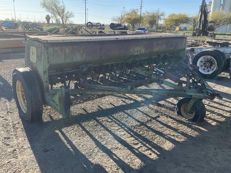 john-deere-8300-image-9