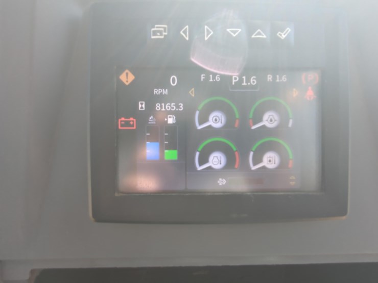 2020-deere-750l-lgp-image-22