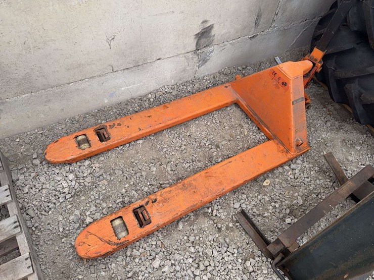 pallet-jack-image-2