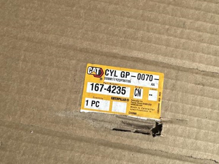 caterpillar-428c-image-2