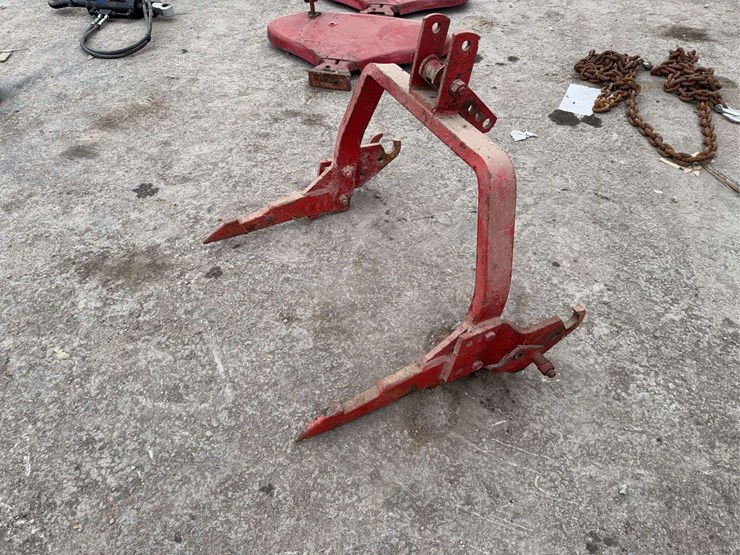 international-three-point-fast-hitch-image-2