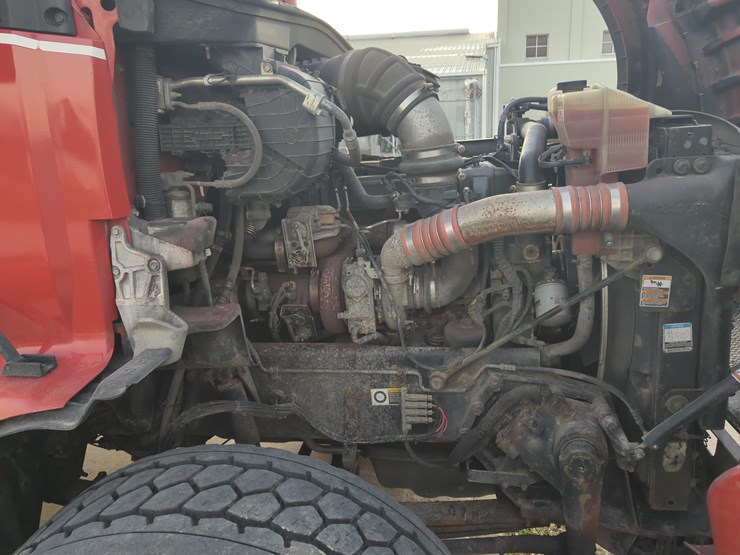 2015-kenworth-t880-image-17