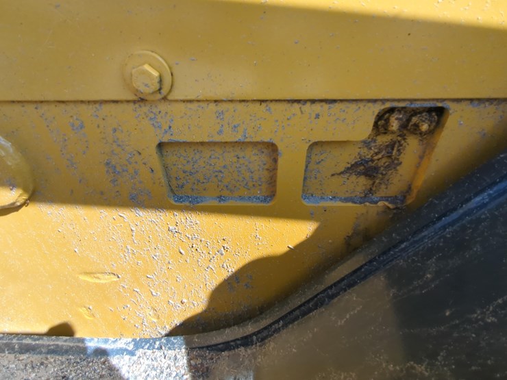 2020-deere-750l-lgp-image-8
