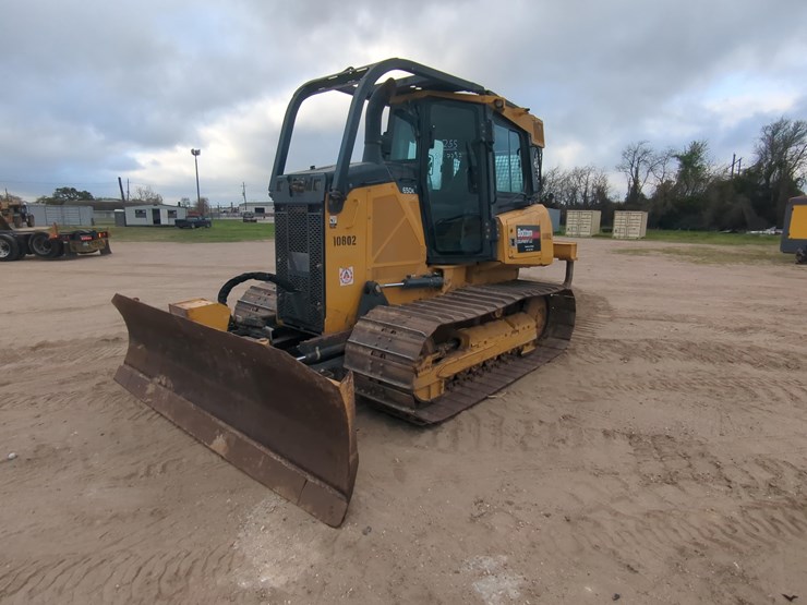 2023-deere-650k-lgp-image-2