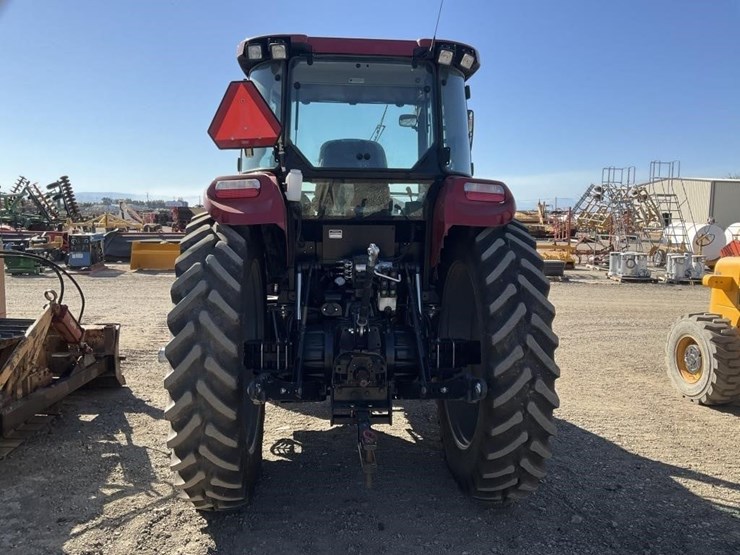 case-ih-farmall-140a-image-6