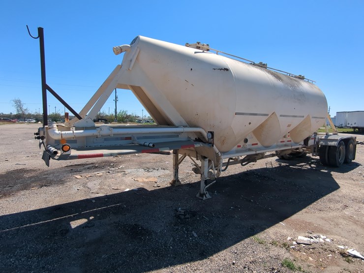 1974-fruehauf-trailer-image-1